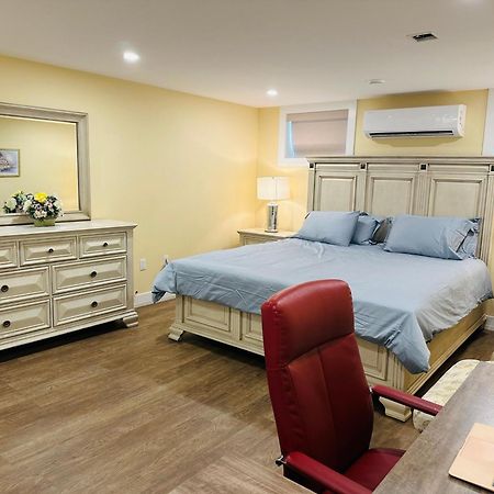 Ferienwohnung Luxurious Basement Retreat Charlottetown Exterior foto